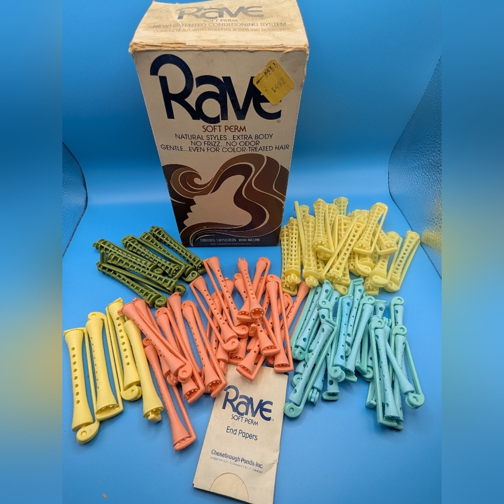 Lot 64 Assorted Vtg Hair Curling Rod Curlers Plastic Swing Arm Perm Rollers Rave